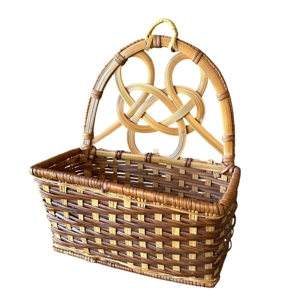 Vintage Woven Rattan Wall Hanging Pocket Basket Boho Wicker Storage Organizer